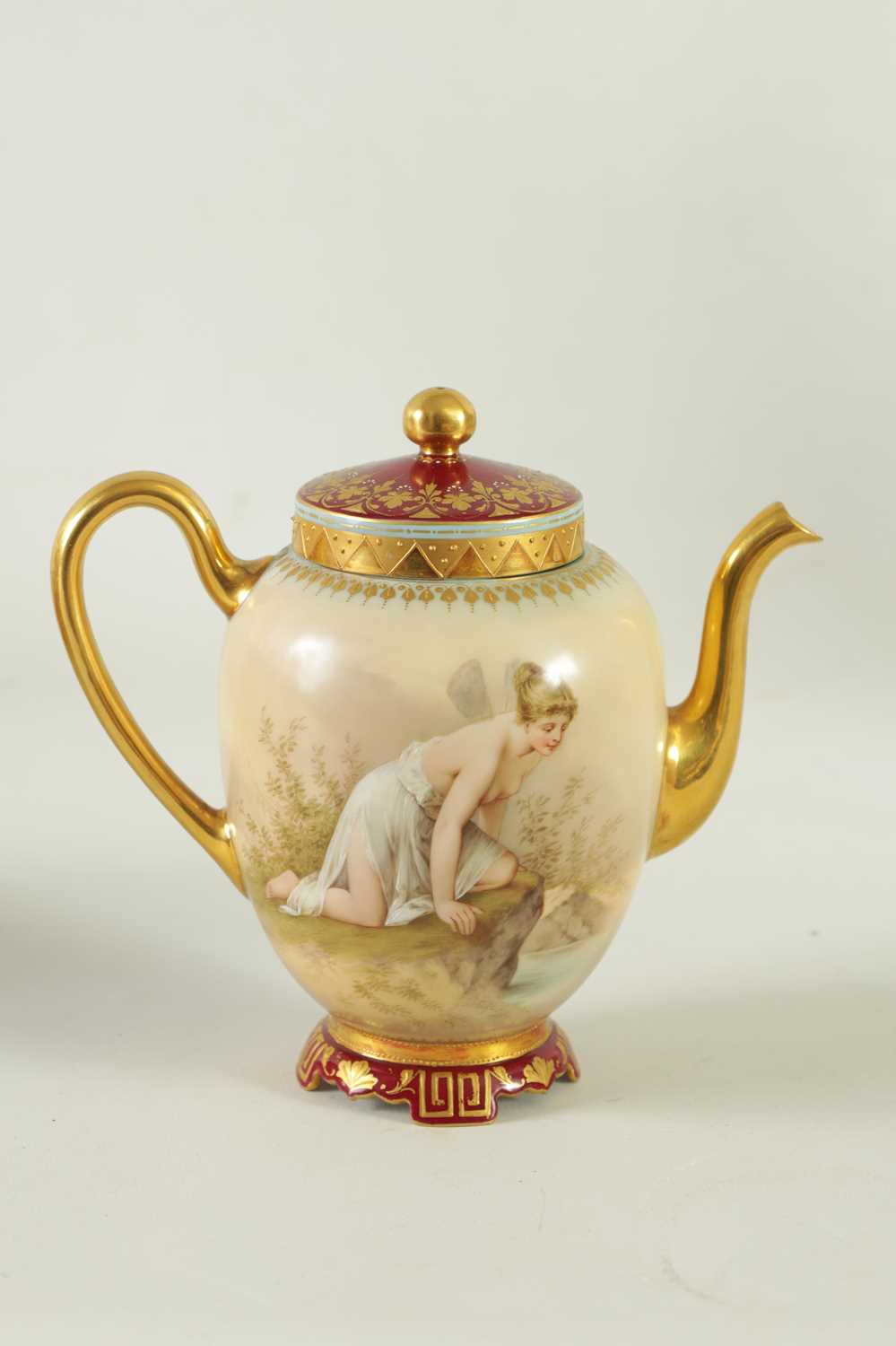 A LATE 19TH/20TH CENTURY VIENNA COFFEE POT AND COVER - Image 6 of 9