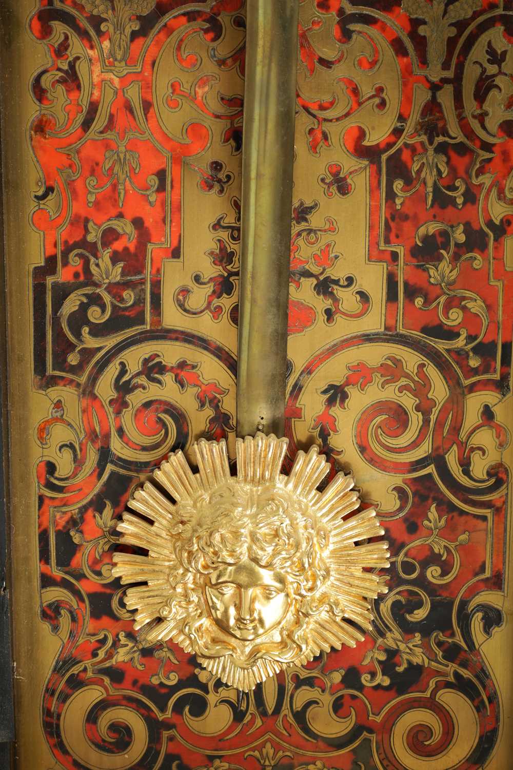 A FINE 19TH CENTURY FRENCH BOULLE TORTOISESHELL WALL CLOCK - Image 5 of 8