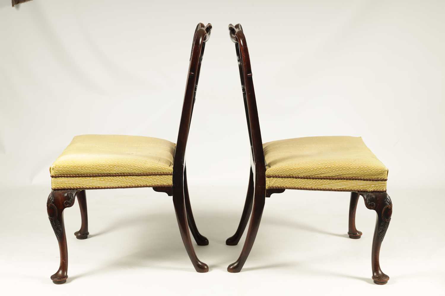 A FINE PAIR OF GEORGE II MAHOGANY UPHOLSTERED SIDE CHAIRS OF GENEROUS SIZE - Image 3 of 10