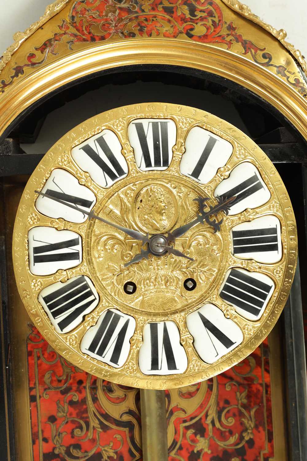 A FINE 19TH CENTURY FRENCH BOULLE TORTOISESHELL WALL CLOCK - Image 4 of 8