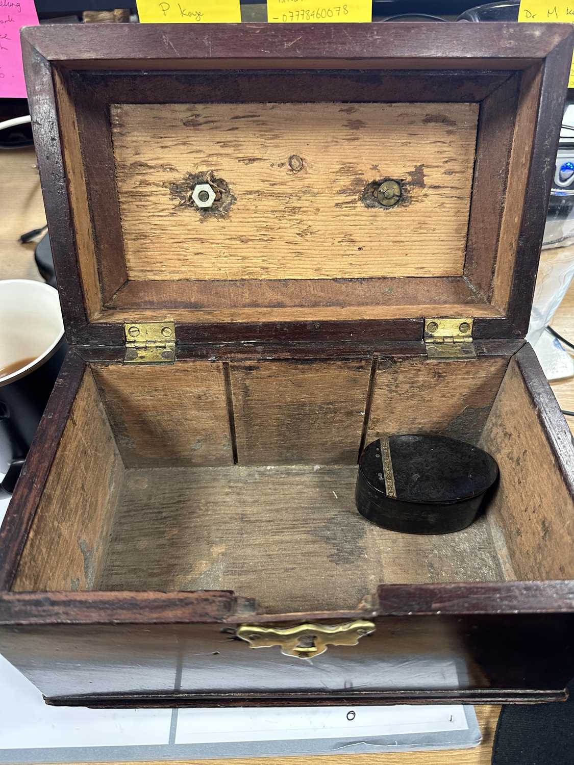 A GEORGE III MAHOGANY TEA CADDY - Image 8 of 8