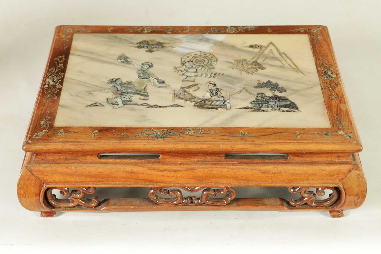 A 20TH-CENTURY CHINESE HARDWOOD MOTHER OF PEARL INLAID MARBLE-TOPPED STAND - Image 2 of 9