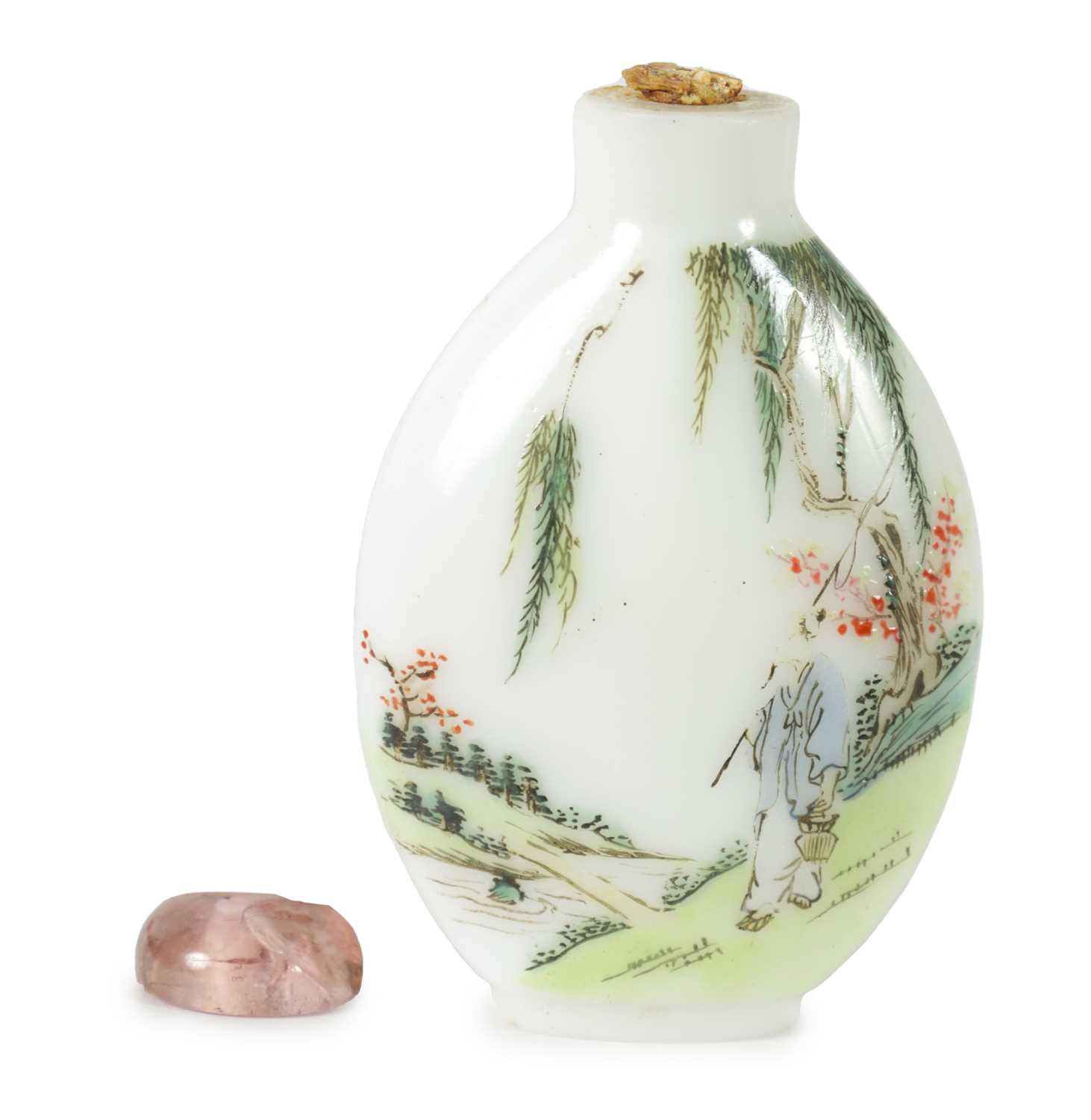 A 19TH CENTURY FAMILLE ROSE SNUFF BOTTLE - Image 2 of 9