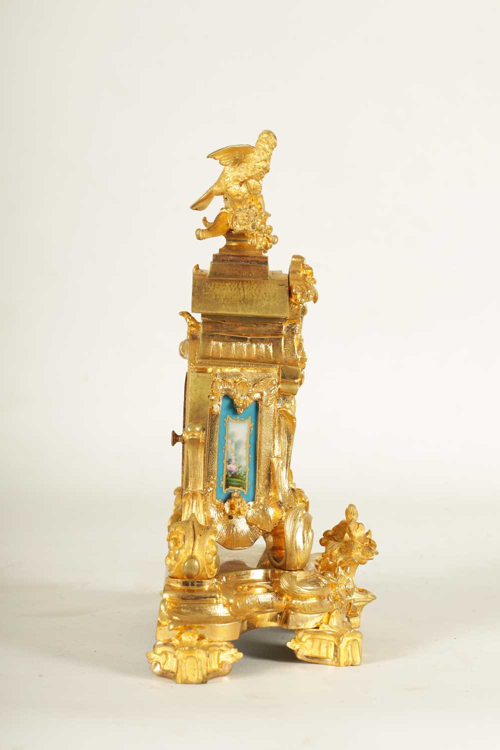 A SMALL LATE 19TH CENTURY FRENCH PORCELAIN PANELLED ORMOLU CARRIAGE STYLE MANTEL CLOCK - Image 12 of 13