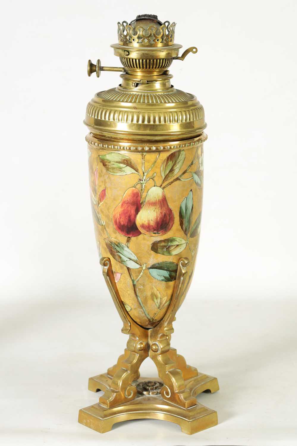 A 19TH-CENTURY CERAMIC AND CAST BRASS OIL LAMP - Image 7 of 8