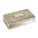 A WILLIAM IV SMALL SILVER SNUFF BOX