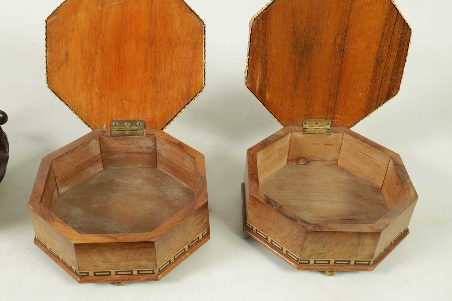 A PAIR OF 19TH CENTURY OCTAGONAL SHAPED INLAID WALNUT FOOTSTOOLS - Image 6 of 12