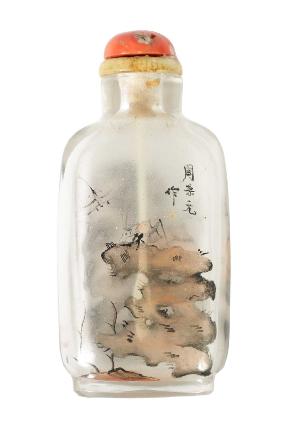 A 19TH CENTURY CHINESE FLATTENED CLEAR GLASS SNUFF BOTTLE - Image 2 of 4