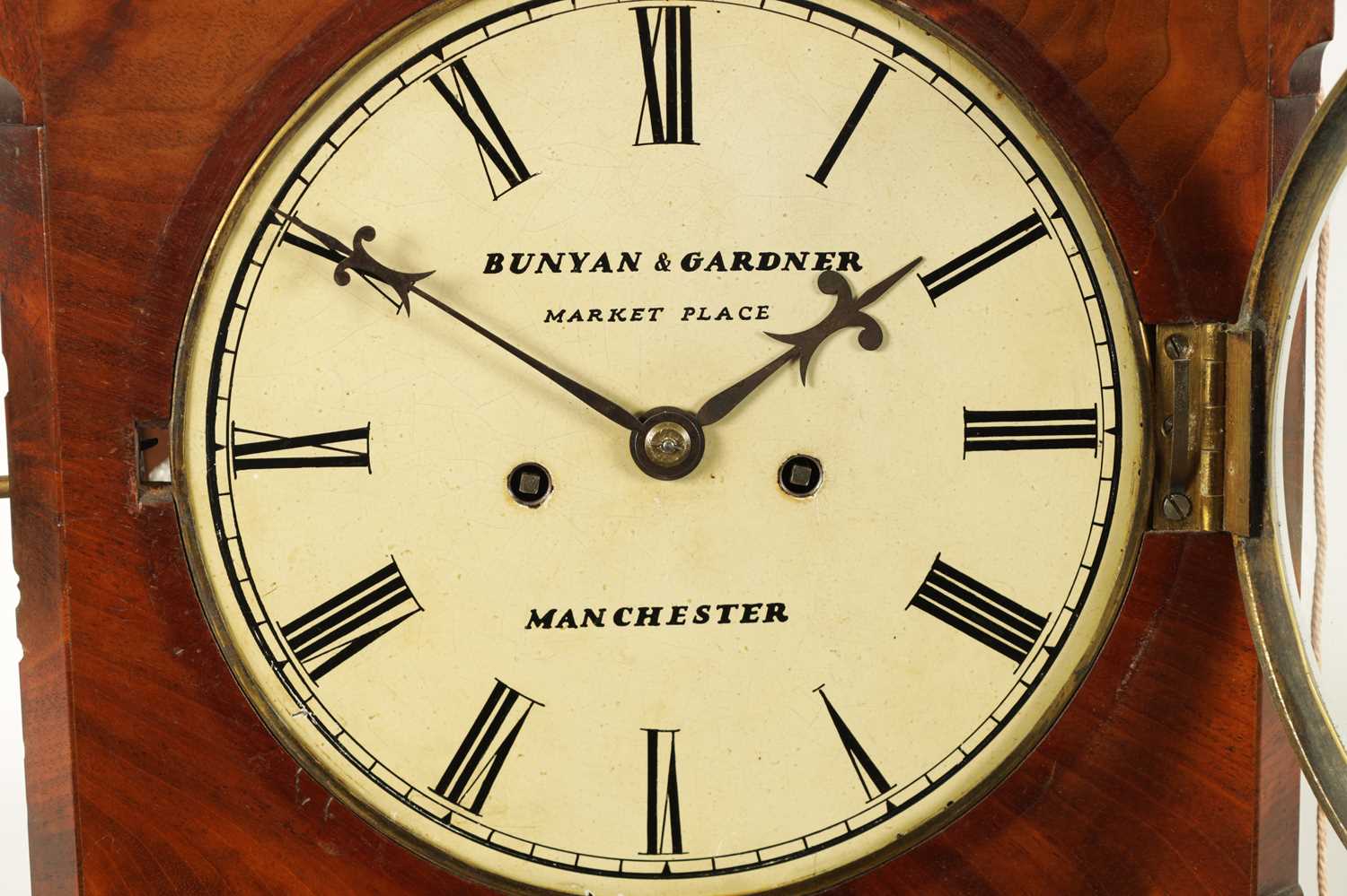 A MAHOGANY BUNYAN & GARDENER MANCHESTER BRACKET CLOCK - Image 4 of 13