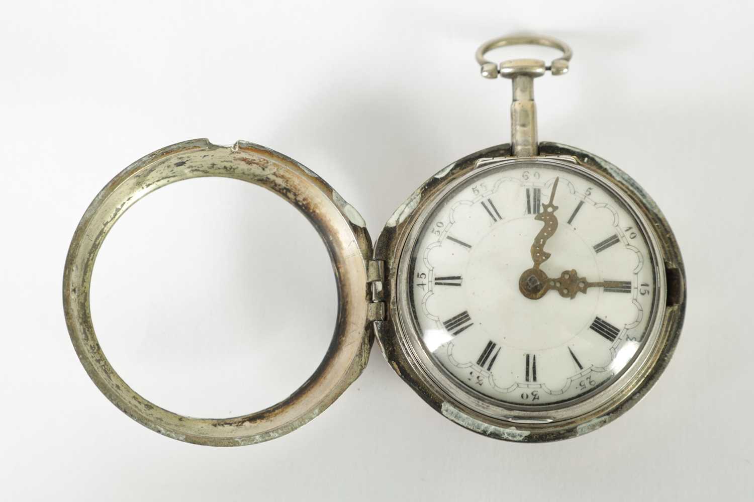 B. CLAY, LONDON. AN EARLY 18TH CENTURY SILVER PAIR CASE VERGE POCKET WATCH - Image 2 of 10