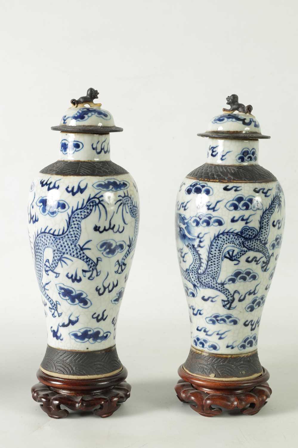 A PAIR OF 19TH CENTURY CHINESE CRACKLE GLAZE LIDDED VASES - Image 2 of 11