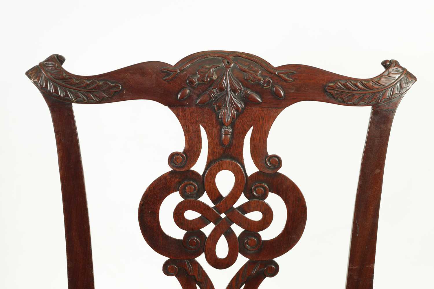 A PAIR OF GEORGE III CHIPPENDALE STYLE MAHOGANY SIDE CHAIRS - Image 2 of 7