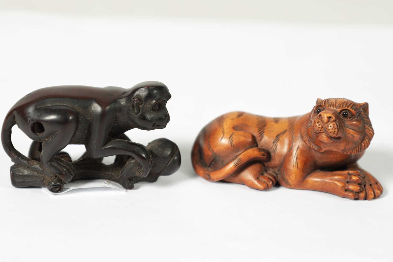 TWO JAPANESE MEIJI PERIOD NETSUKE - Image 2 of 7