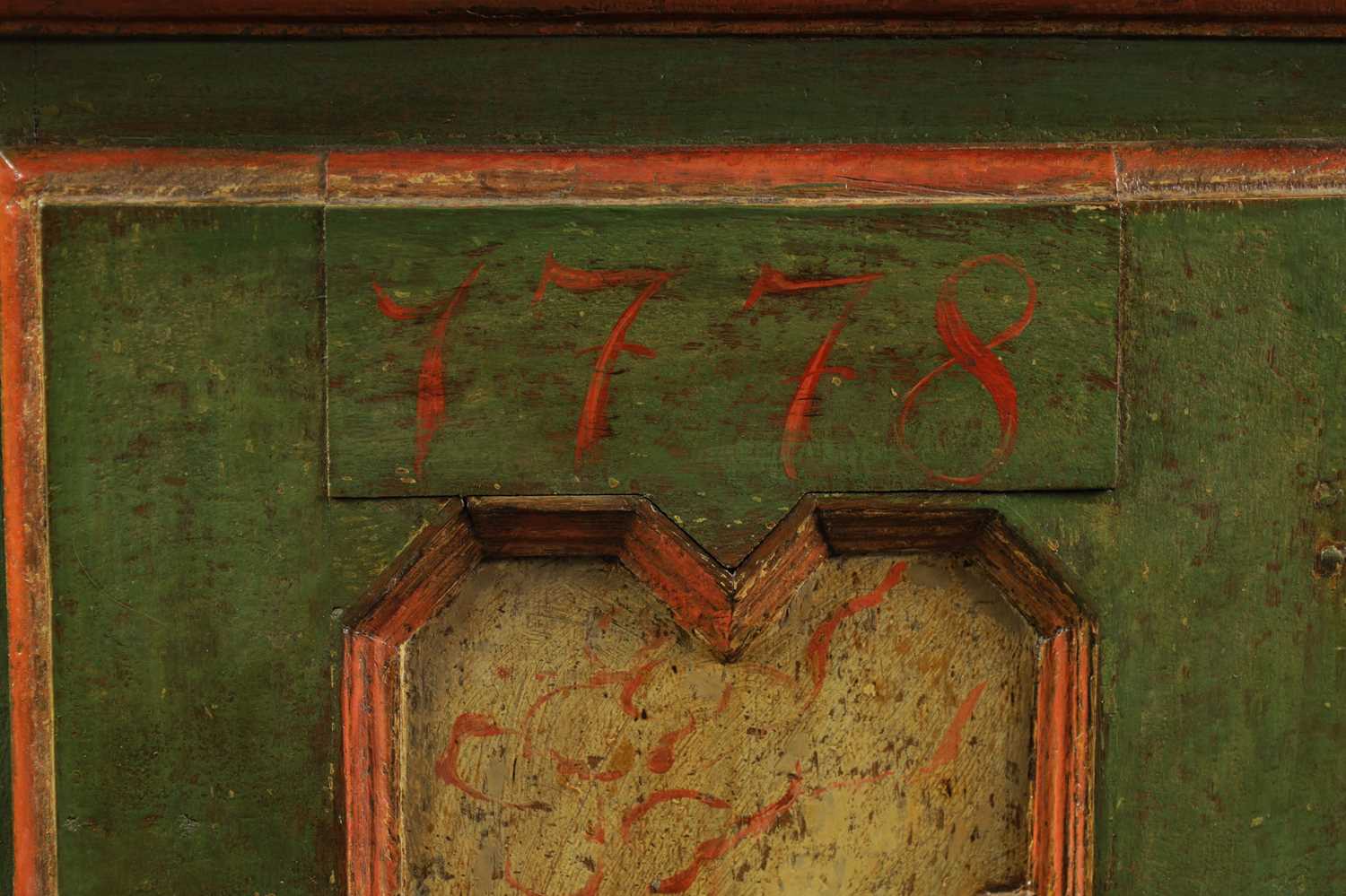 AN 18TH CENTURY FRENCH PAINTED HANGING WALL CUPBOARD - Image 7 of 9