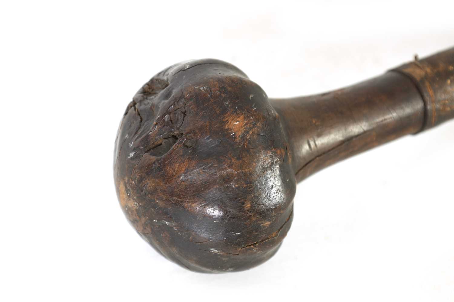 A 19TH CENTURY FIJIAN HARDWOOD WAR CLUB - Image 4 of 5