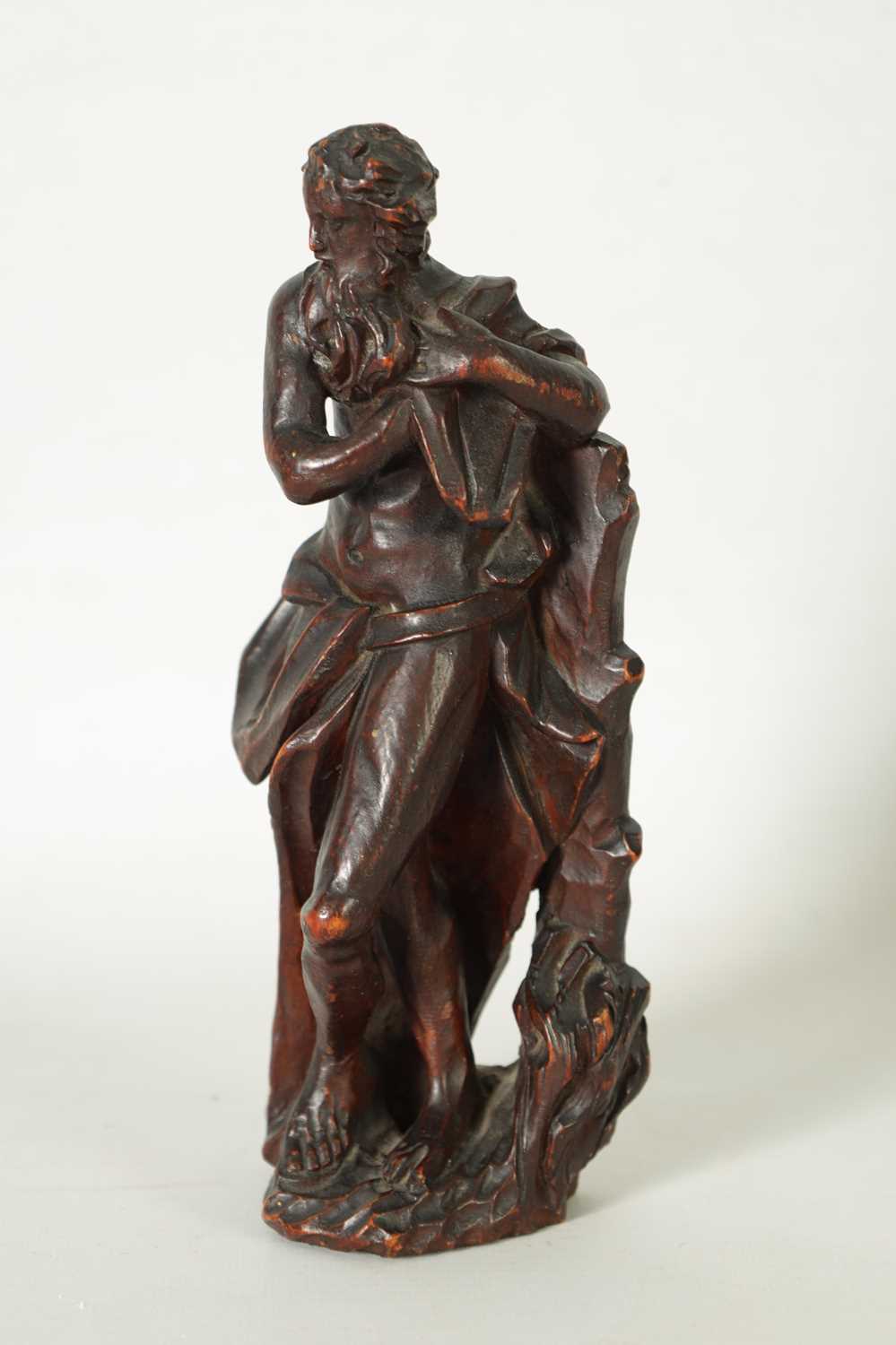 AN 18TH CENTURY CARVED WOOD ALLEGORICAL FIGURE - Image 2 of 5