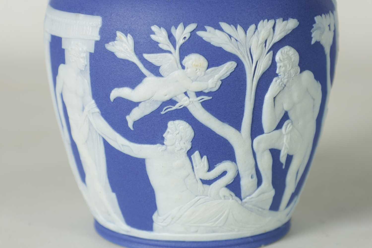 A PAIR OF WEDGWOOD DARK BLUE JASPER WARE MODEL OF THE PORTLAND VASE CIRCA 1900 - Image 6 of 11