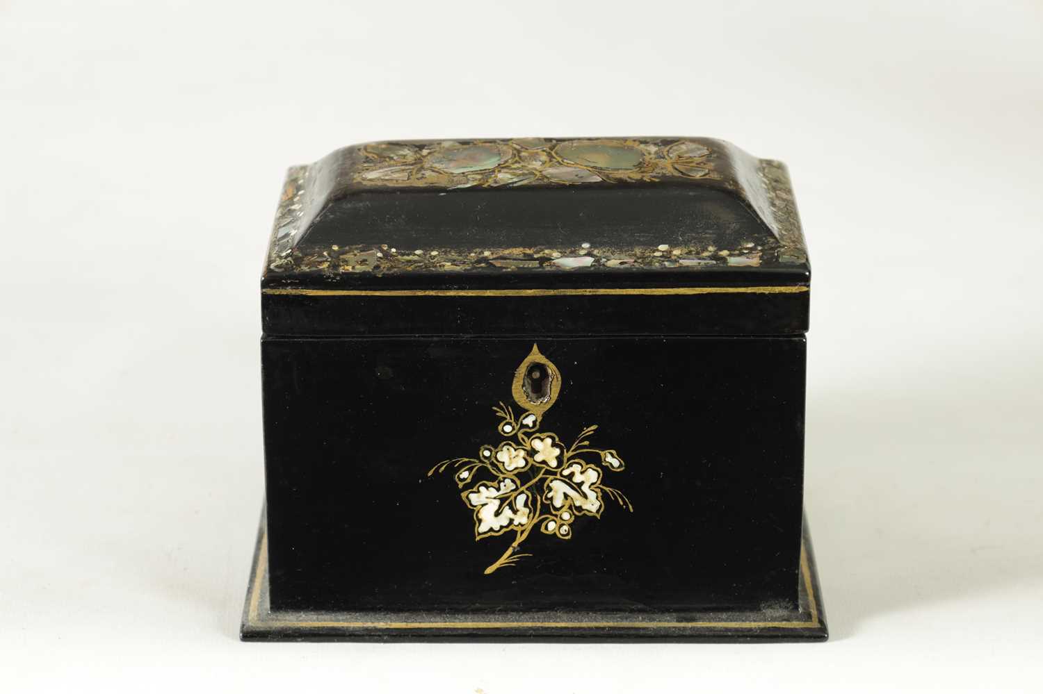 A 19TH CENTURY MOTHER OF PEARL INLAID LACQUERED TEA CADDY - Image 2 of 11