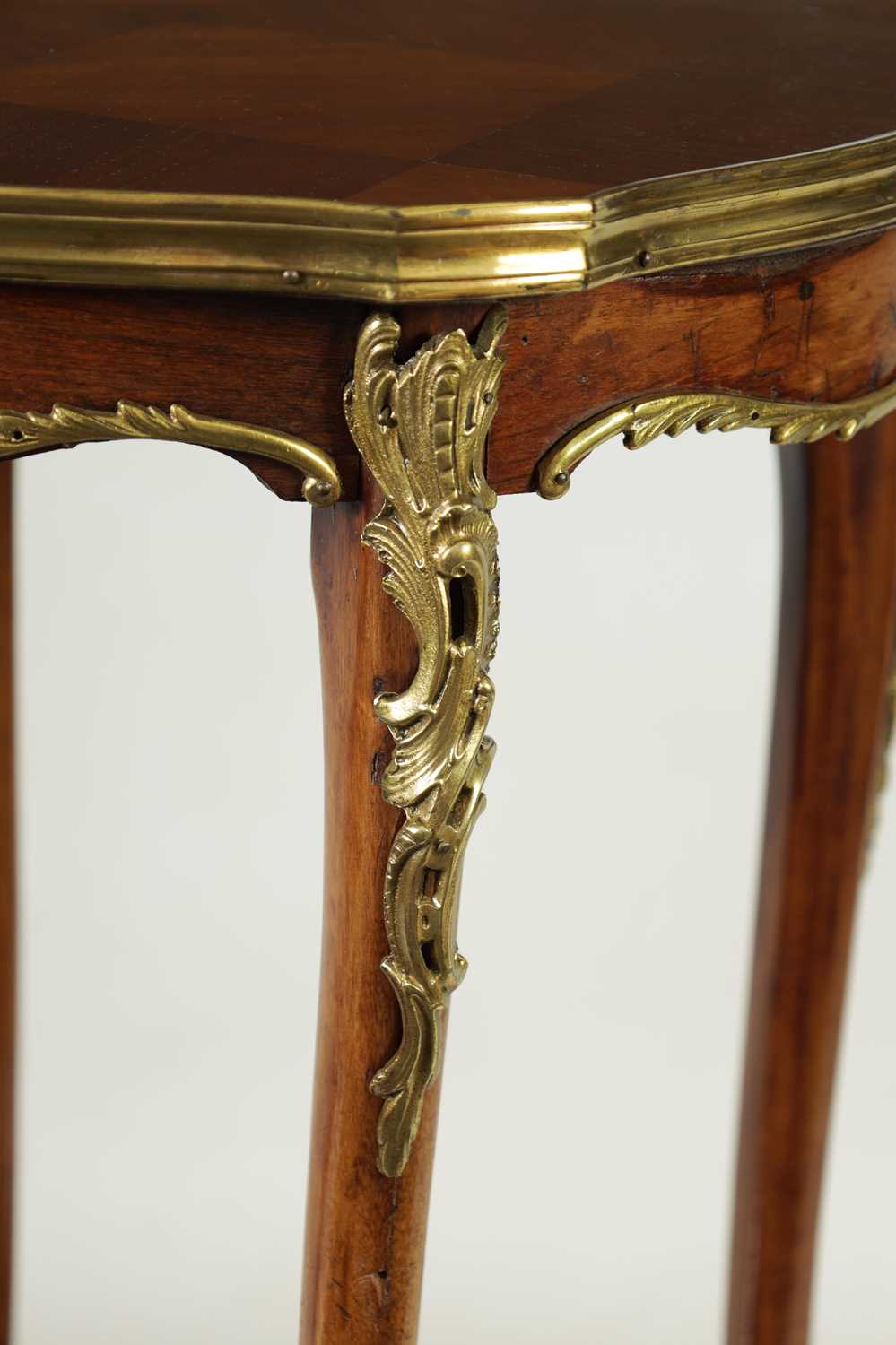 A LATE 19TH CENTURY FRENCH ORMOLU MOUNTED WALNUT OCCASIONAL TABLE - Image 3 of 6