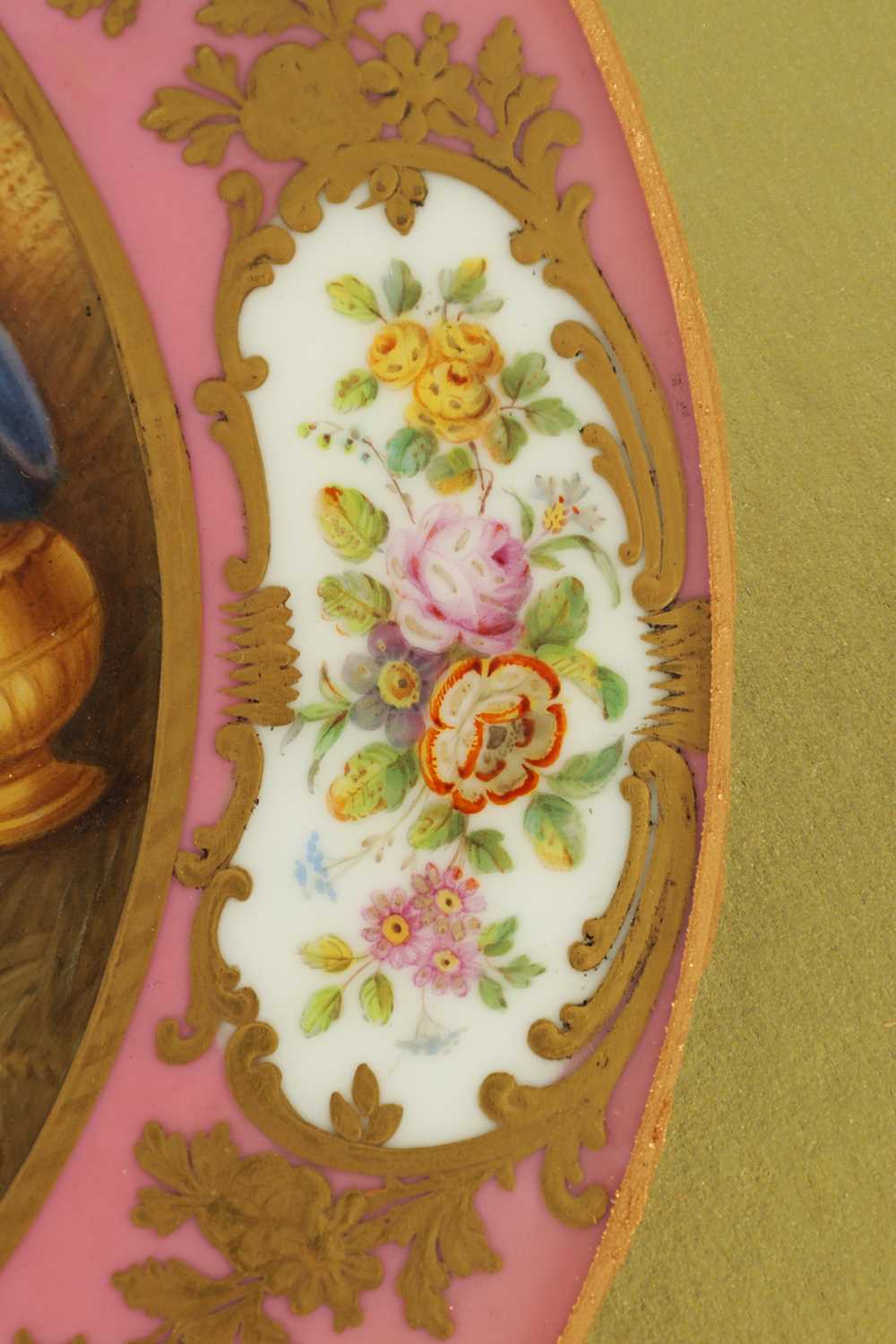 A LATE 19TH CENTURY VIENNA PORCELAIN CIRCULAR HANGING PLAQUE - Image 5 of 7