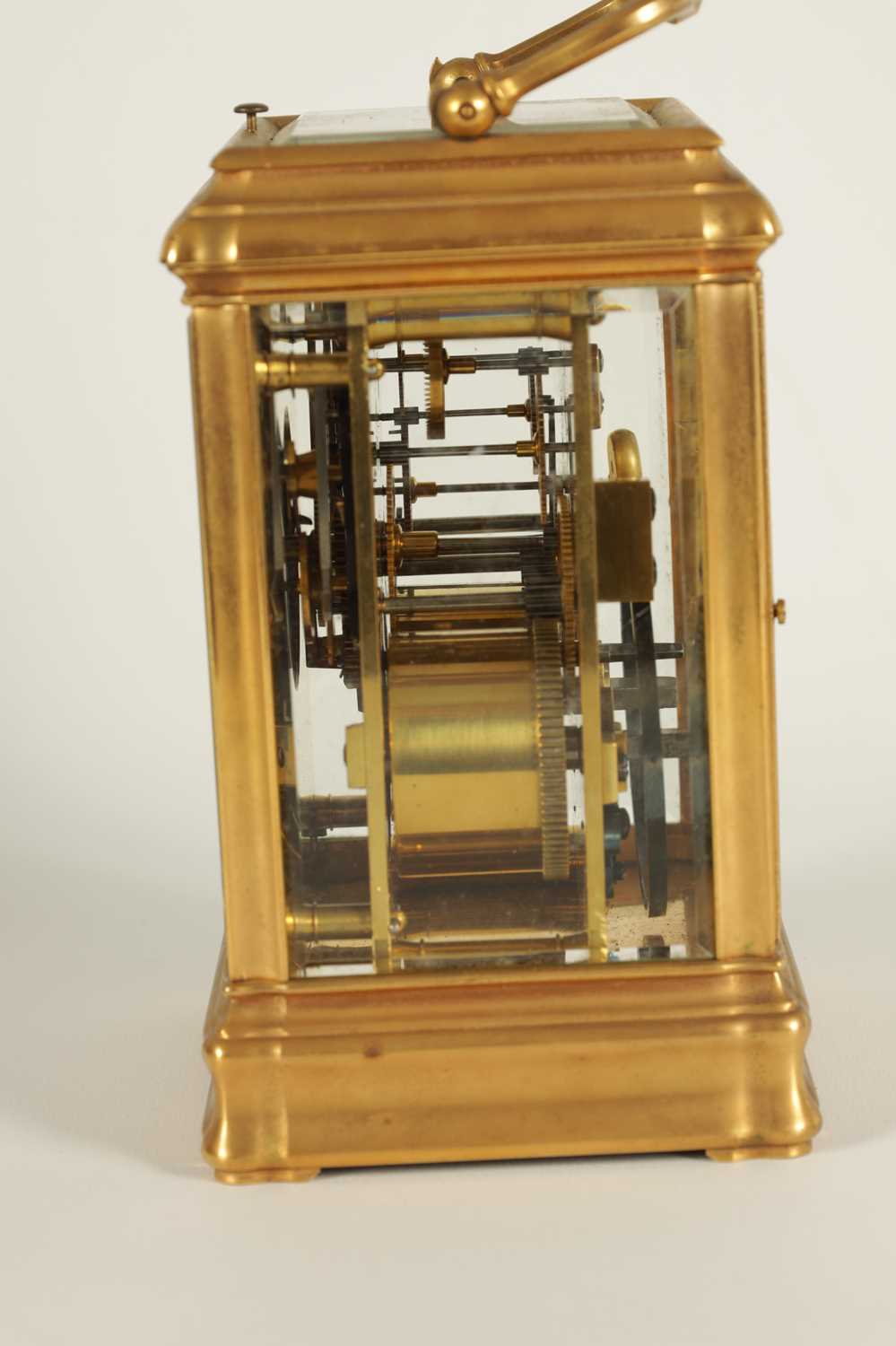 A LATE 19TH CENTURY FRENCH GILT BRASS GORGE-CASED REPEATING CARRIAGE CLOCK - Image 4 of 8