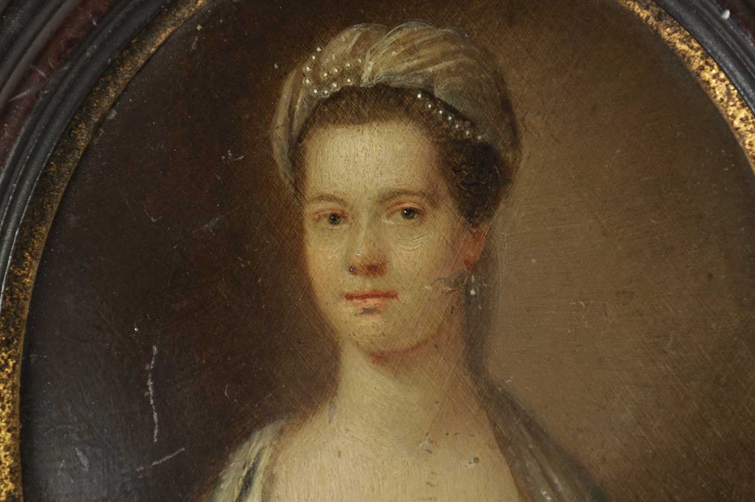 AN EARLY 18TH CENTURY OIL ON COPPER - PORTRAIT OF A LADY - Image 2 of 4
