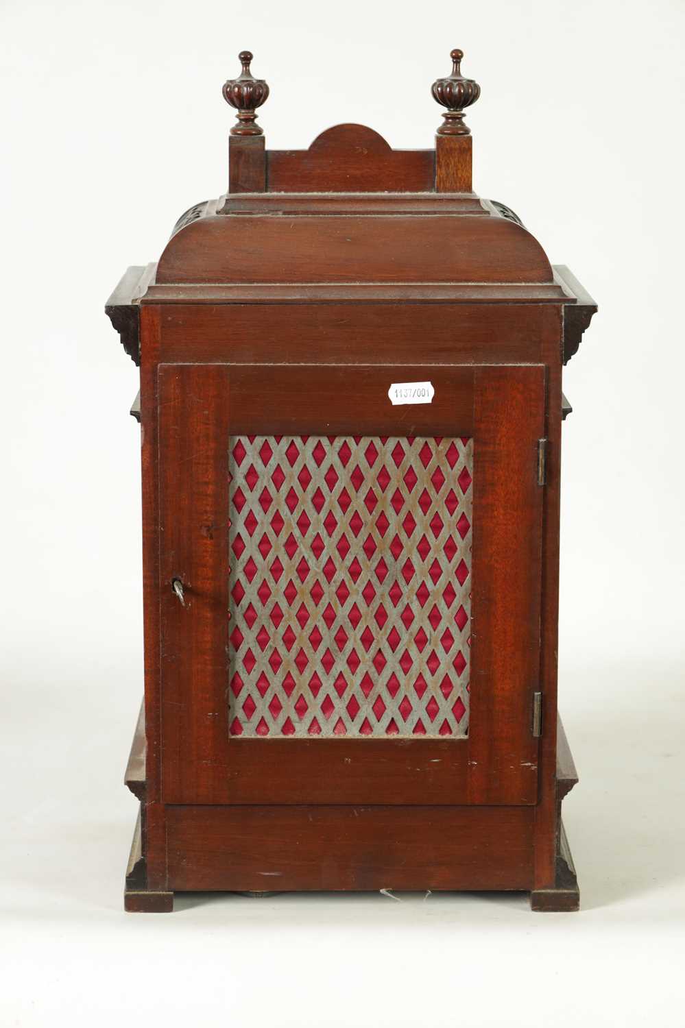 A SMALL LATE 19TH CENTURY MAHOGANY TRIPLE FUSEE QUARTER CHIMING BRACKET CLOCK - Image 8 of 10