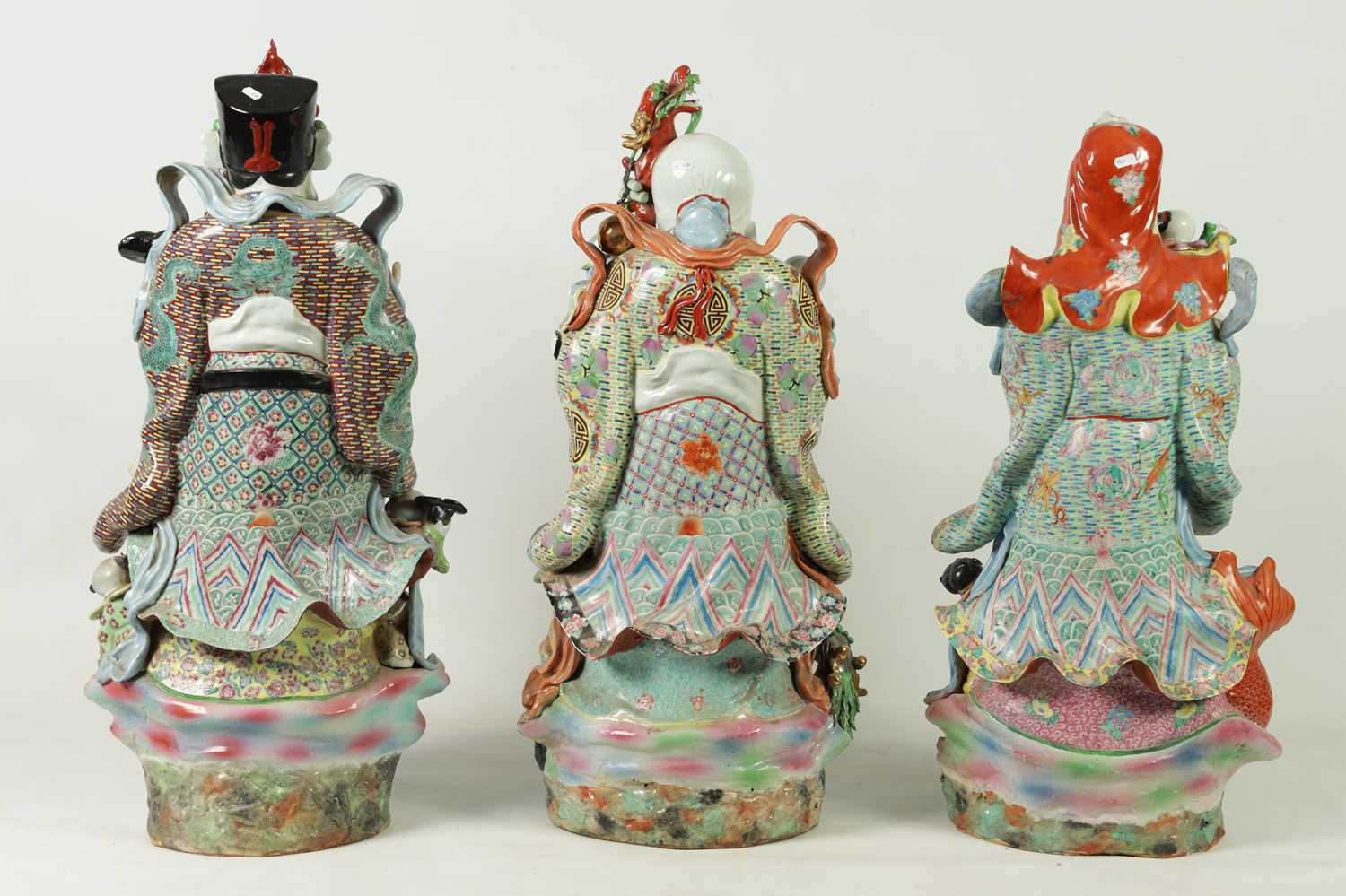 A MASSIVE GARNITURE OF THREE CHINESE REPUBLIC SAGE STANDING FIGURES - Image 11 of 16