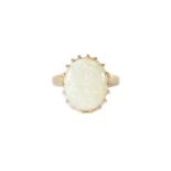 A 14CT GOLD SOLITAIRE OPAL RING