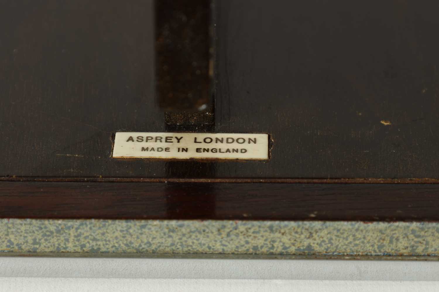 OF ROYAL INTEREST. A PAIR OF SIGNED FULL-LENGTH PORTRAIT PHOTOGRAPHS OF GEORGE V AND QUEEN MARY - Image 12 of 13