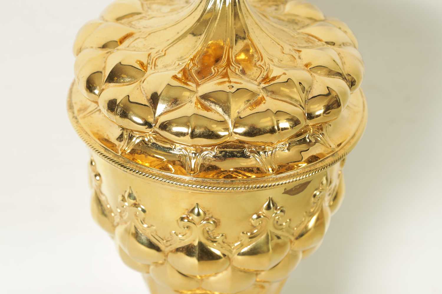 AN ART DECO GOTHIC REVIVAL CONTINENTAL SILVER GILT PRESENTATION CUP AND COVER - Image 3 of 10