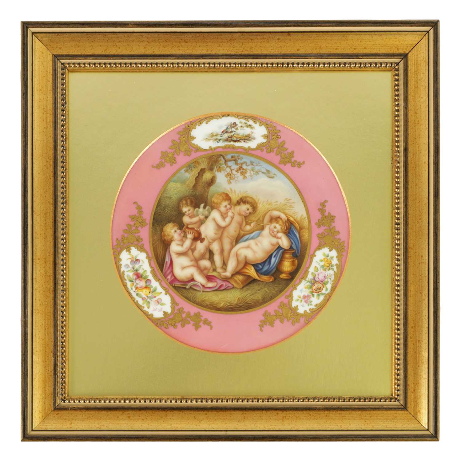 A LATE 19TH CENTURY VIENNA PORCELAIN CIRCULAR HANGING PLAQUE