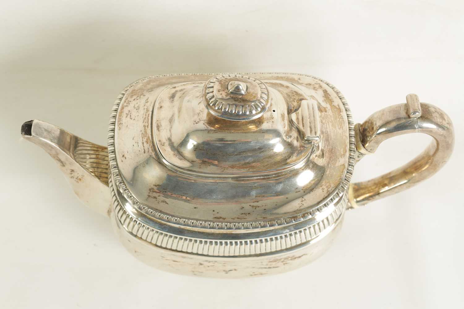 A GEORGE III SILVER TEAPOT - Image 4 of 9