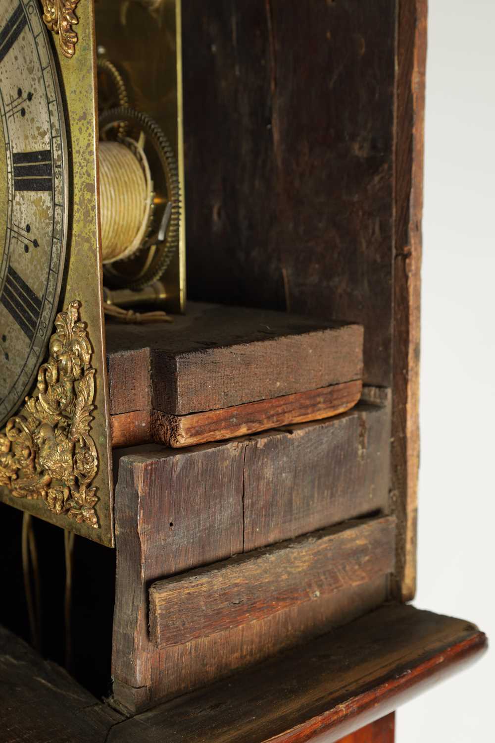A WILLIAM AND MARY AND LATER SEAWEED MARQUETRY EIGHT-DAY LONGCASE CLOCK - Image 8 of 11