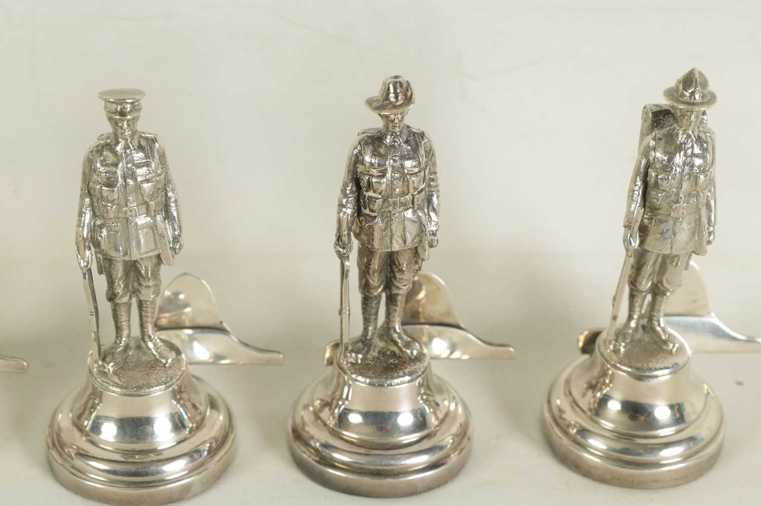 A LARGE AND RARE CASED COMPLETE SET OF SIX SILVER 'SOLDIERS OF THE EMPIRE' FIGURAL MENU HOLDERS - Image 7 of 12