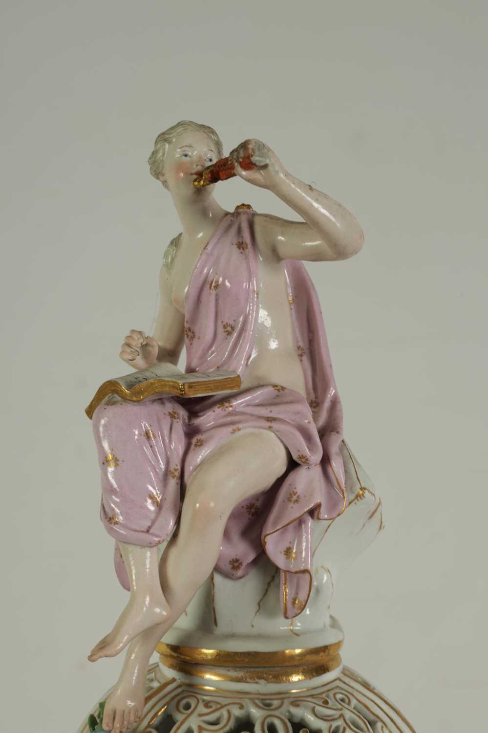 AN IMPRESSIVE MID/LATE 19TH CENTURY MEISSEN MANTEL CLOCK OF LARGE SIZE - Image 8 of 22