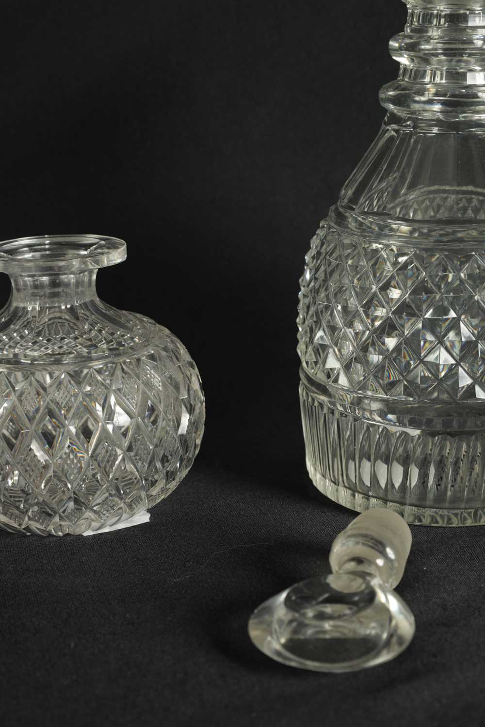 A PAIR OF 19TH CENTURY CUT GLASS DECANTERS - Image 60 of 63