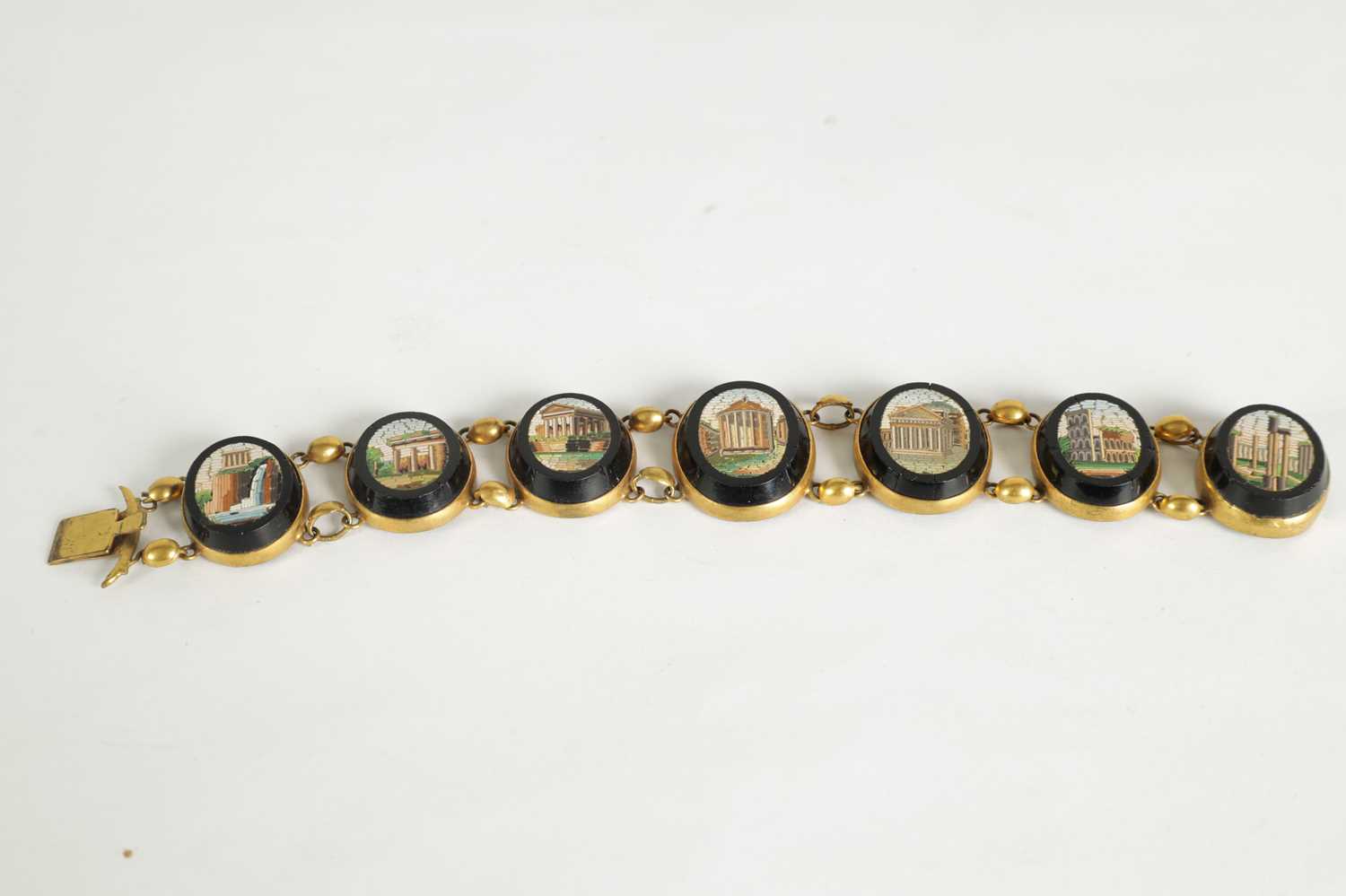 A 19TH CENTURY ITALIAN GRAND TOUR GOLD METAL AND MICROMOSAIC BRACELET - Image 2 of 9