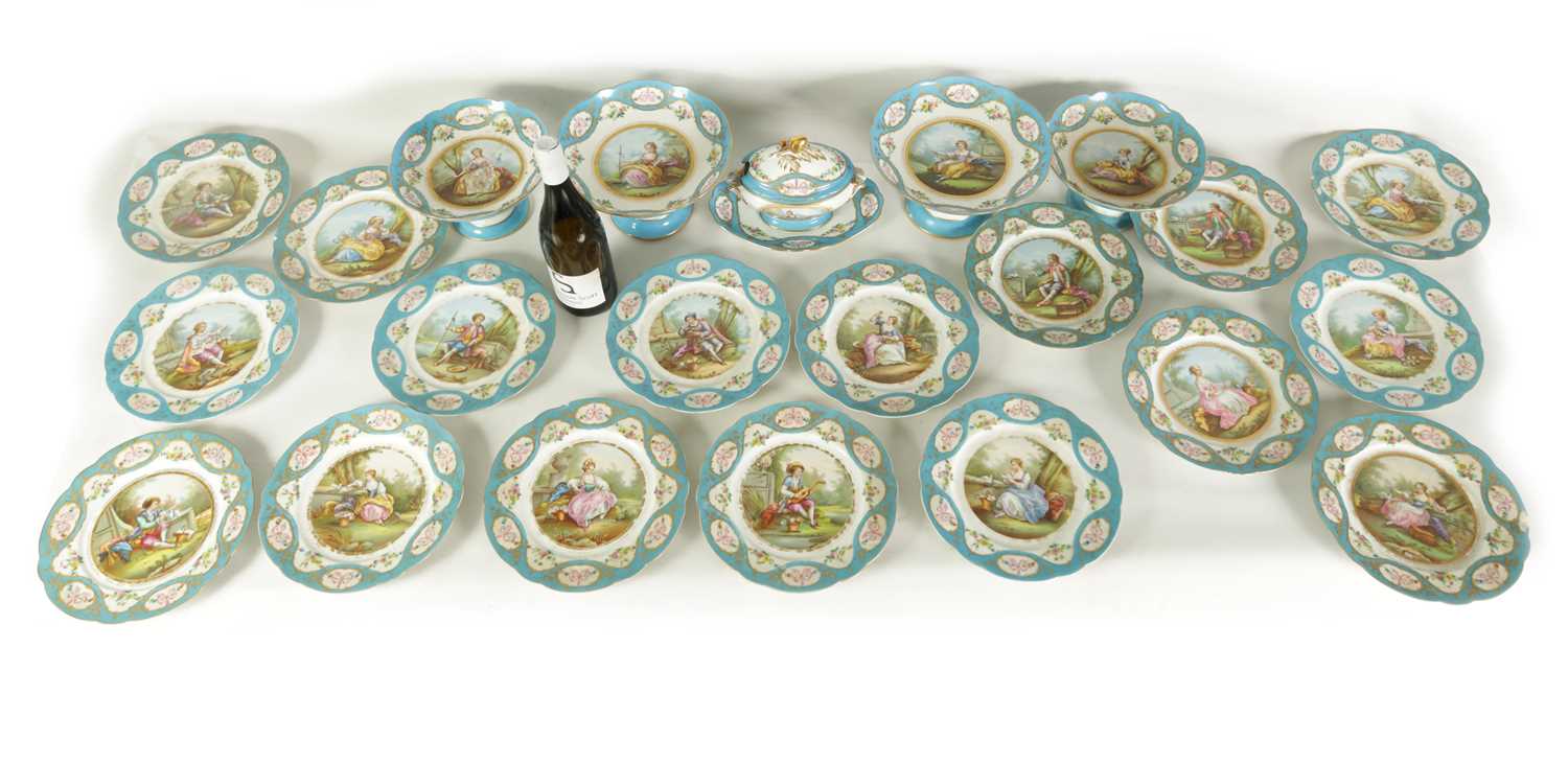 A 19TH CENTURY CONTINENTAL SEVRES PATTERN TWENTY-THREE PIECE DESSERT SERVICE - Image 2 of 25