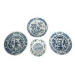 A PAIR OF 19TH CENTURY BLUE AND WHITE SHALLOW CHINESE DISHES