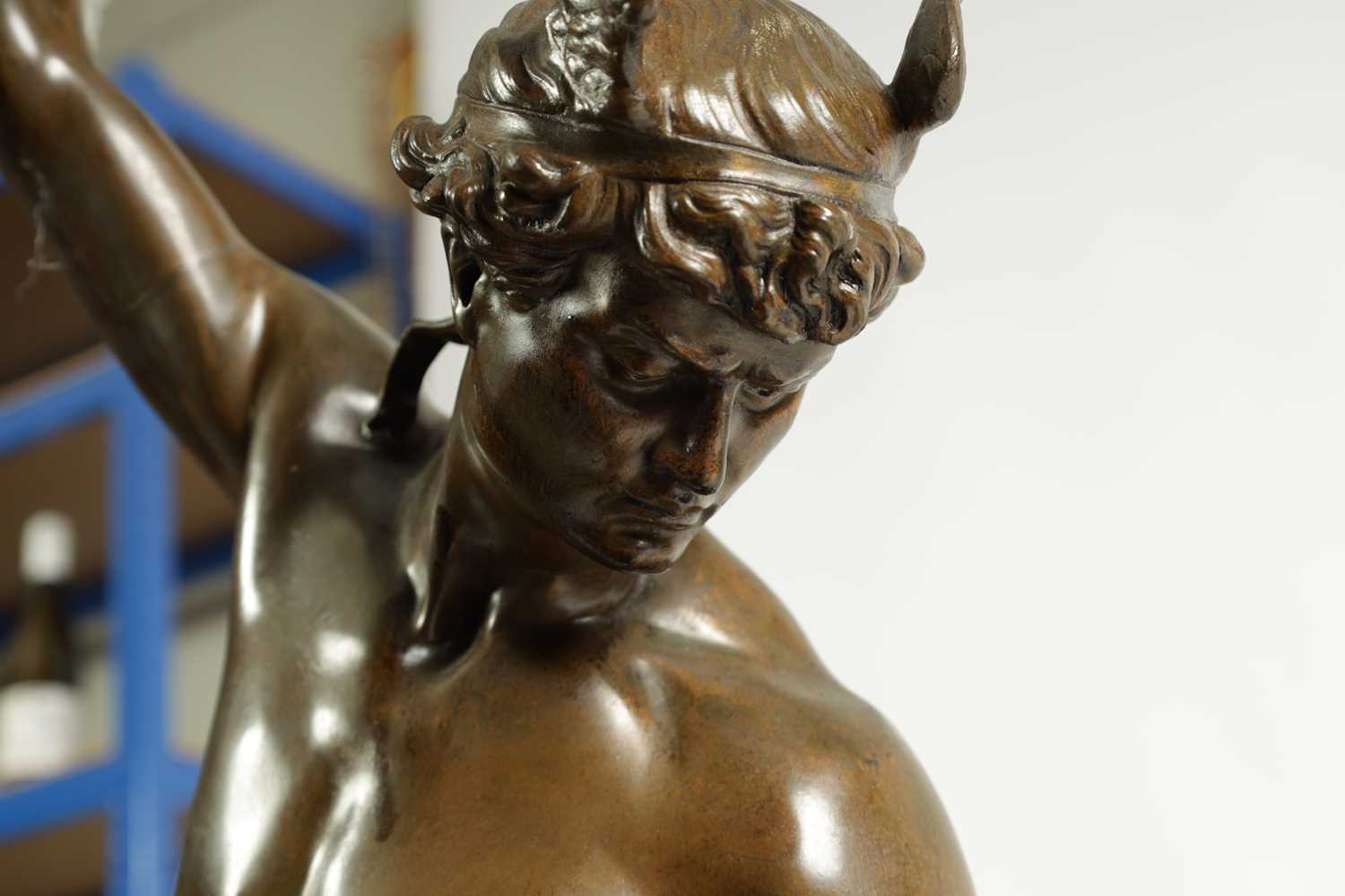 AFTER RAYMOND SUDRE, PARIS. A LARGE EARLY 20TH CENTURY PATINATED BRONZE FIGURAL LAMP - Image 4 of 19