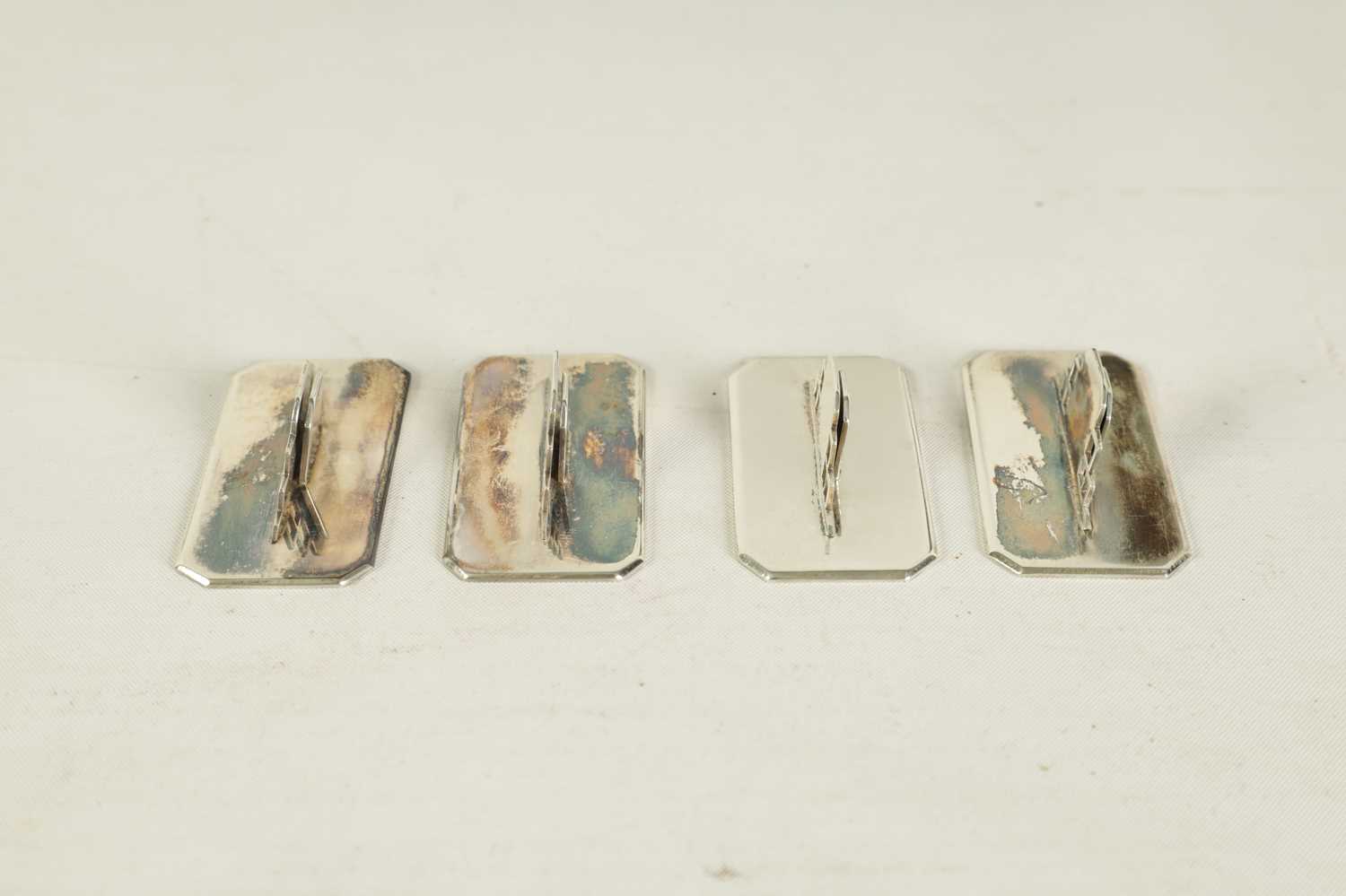 A CASED SET OF FOUR ASPREY ART DECO SILVER MENU HOLDERS - Image 11 of 14