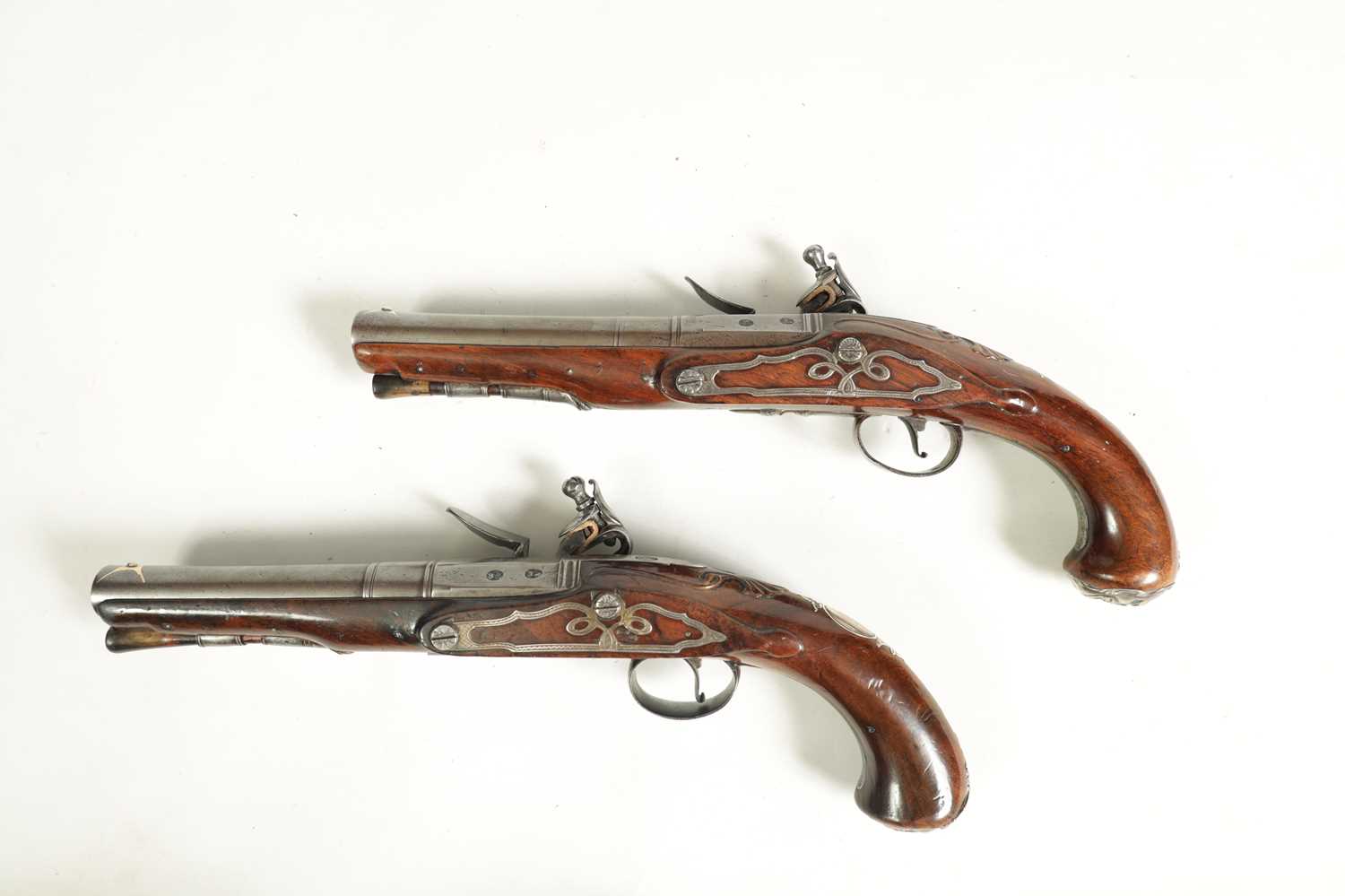 A PAIR OF 18TH CENTURY SILVER-MOUNTED ENGLISH FLINTLOCK PISTOLS BY BARBAR, LONDON. - Image 9 of 17