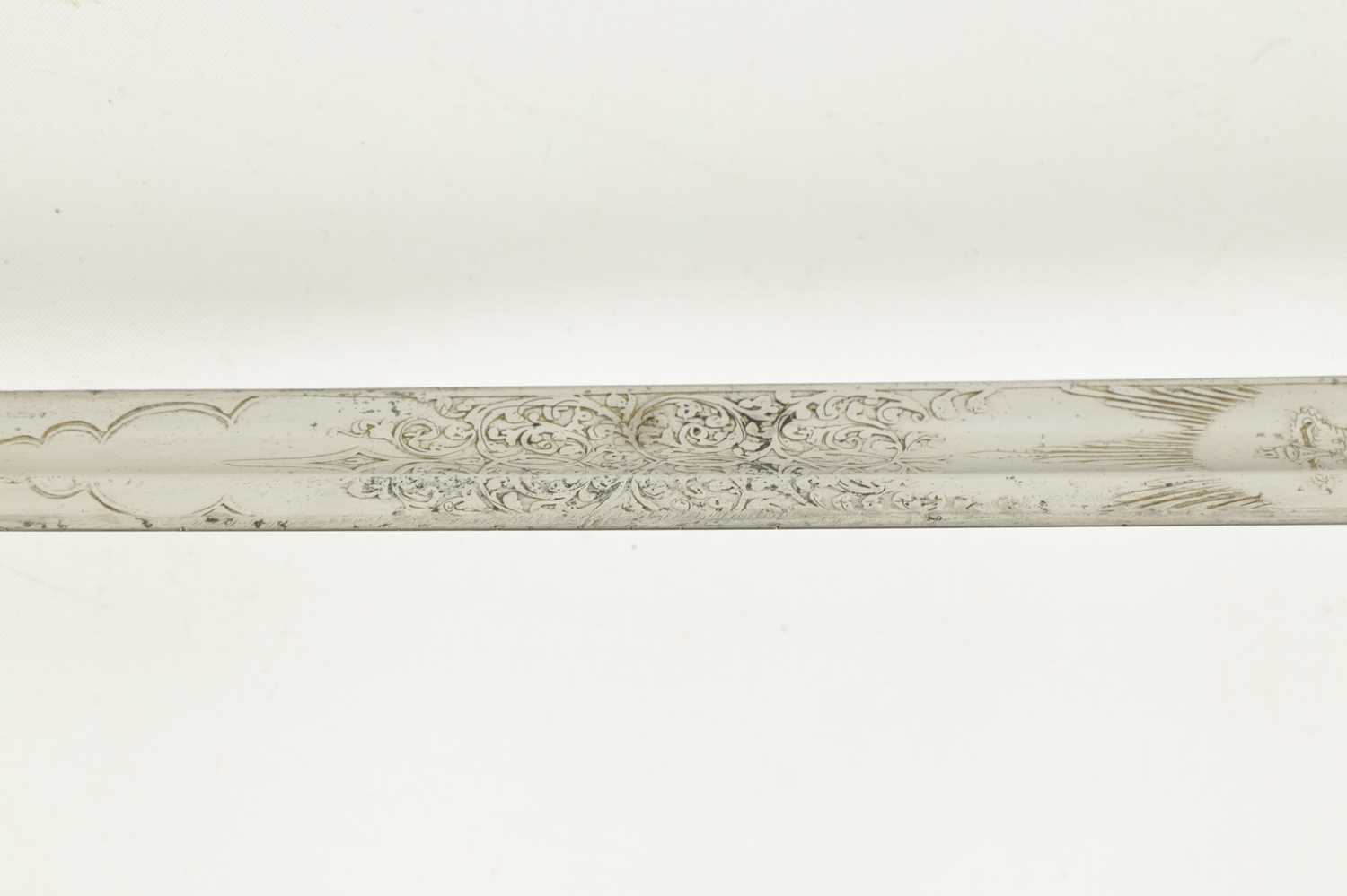A VICTORIAN 1822 PATTERN INFANTRY OFFICER'S SWORD - Image 8 of 12