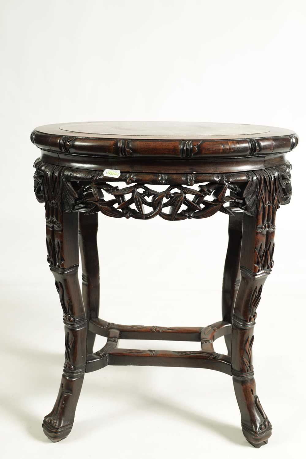 A 19TH CENTURY OVAL CARVED HARDWOOD CHINESE TABLE - Image 8 of 8