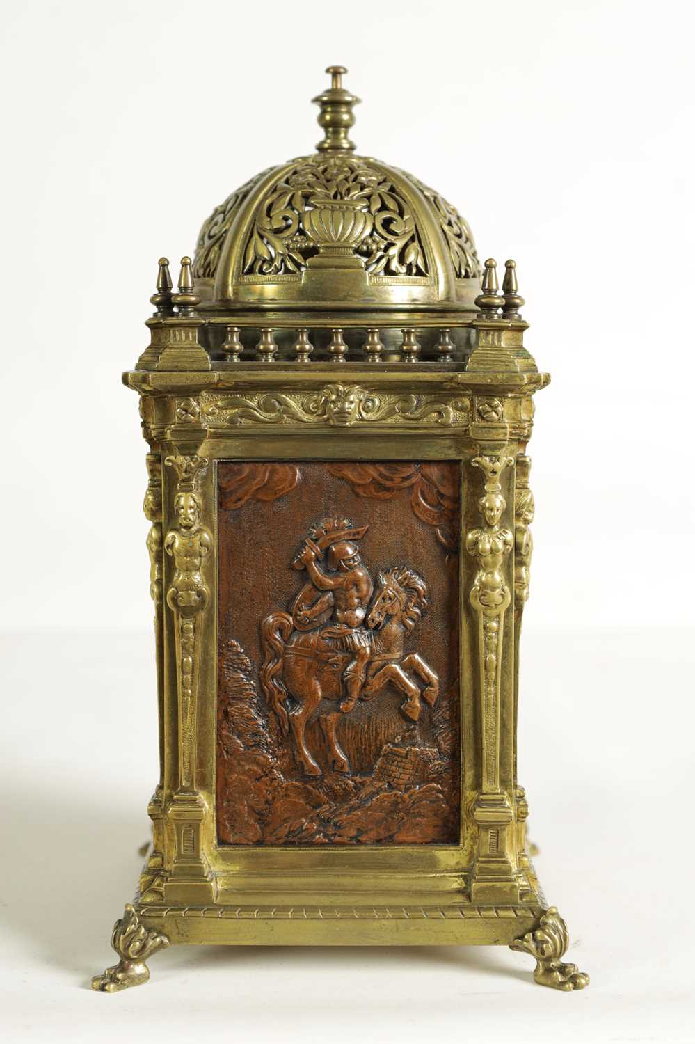 A LARGE AND UNUSUAL LATE 19TH CENTURY FRENCH BRASS REPEATING CARRIAGE CLOCK - Image 9 of 16