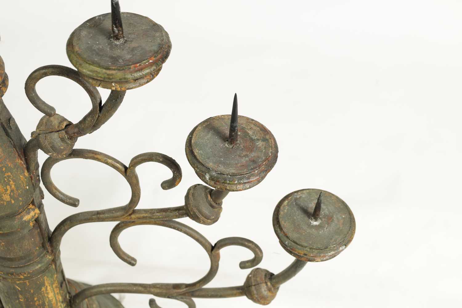 AN IMPRESSIVE 19TH CENTURY SCANDINAVIAN PAINTED PINE AND IRONWORK CANDELABRA - Image 4 of 9