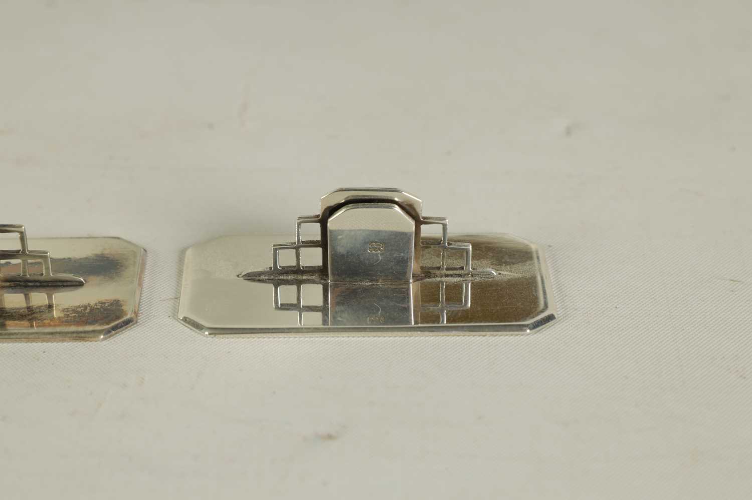 A CASED SET OF FOUR ASPREY ART DECO SILVER MENU HOLDERS - Image 14 of 14