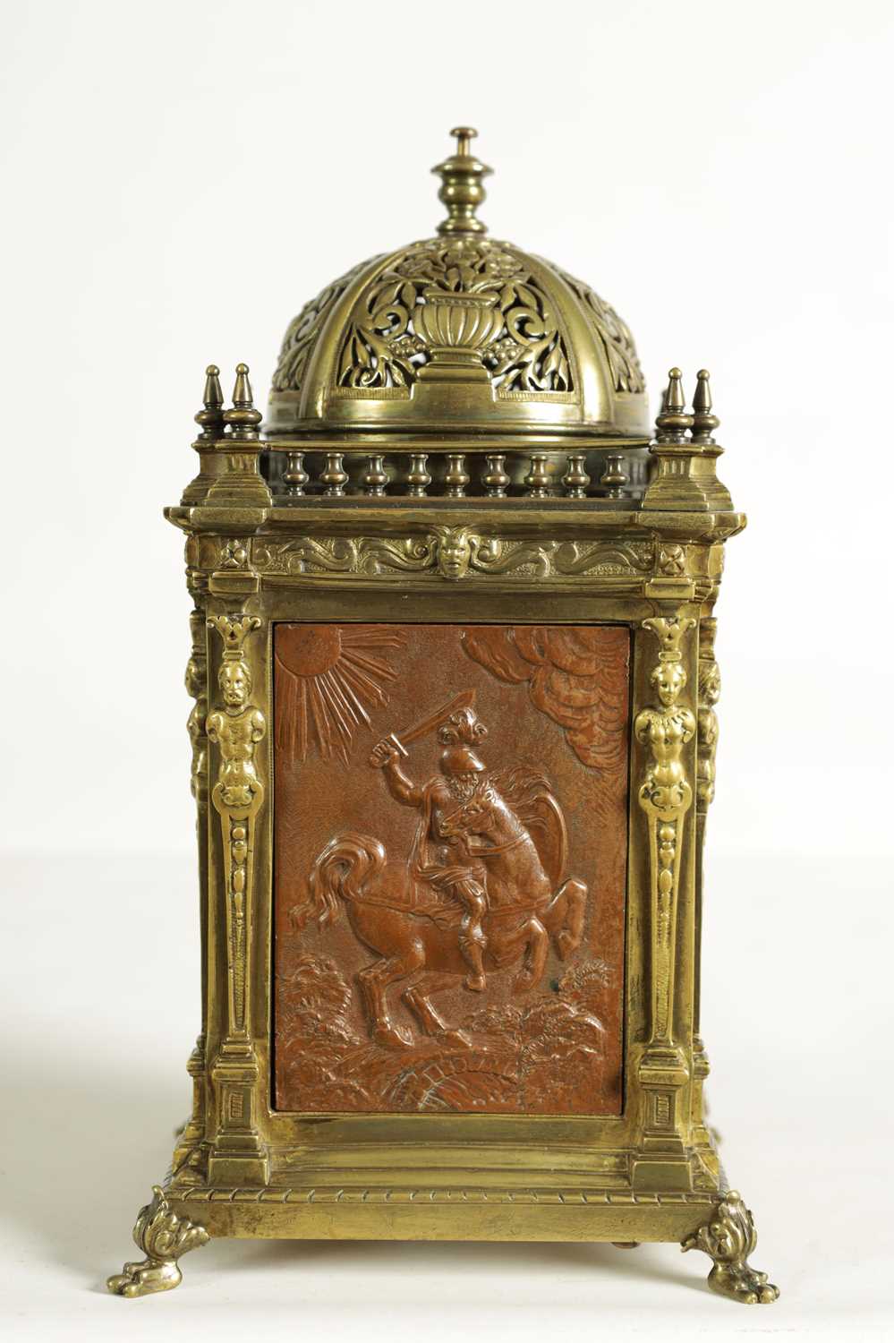 A LARGE AND UNUSUAL LATE 19TH CENTURY FRENCH BRASS REPEATING CARRIAGE CLOCK - Image 15 of 16