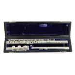 A SOLID SILVER FLUTE BY JOHN LUNN, NEWPORT